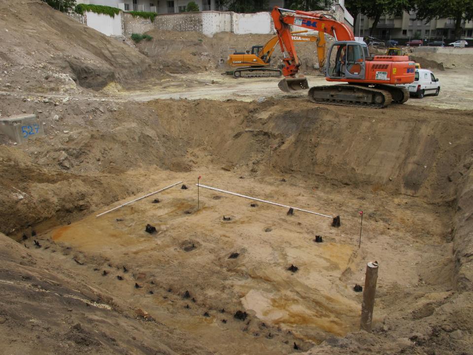 La voie et l'embarcadère antique