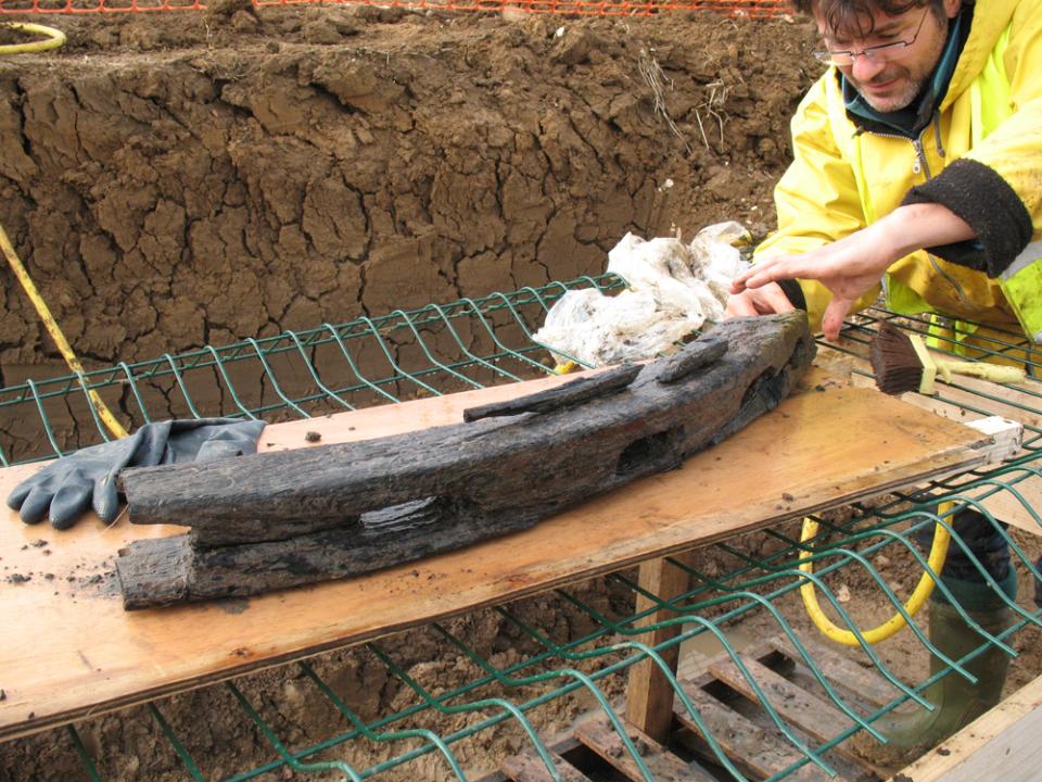 Plus de 250 pièces de moulins en bois
