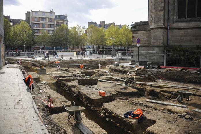  d'importants vestiges de l'époque gallo-romaine et le cimetière de l'ancien hôpital