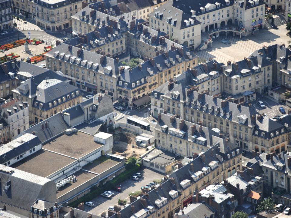 Le territoire de l'enceinte palatiale