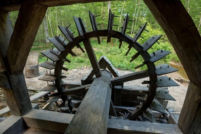  les moulins hydrauliques de Thervay (Jura)