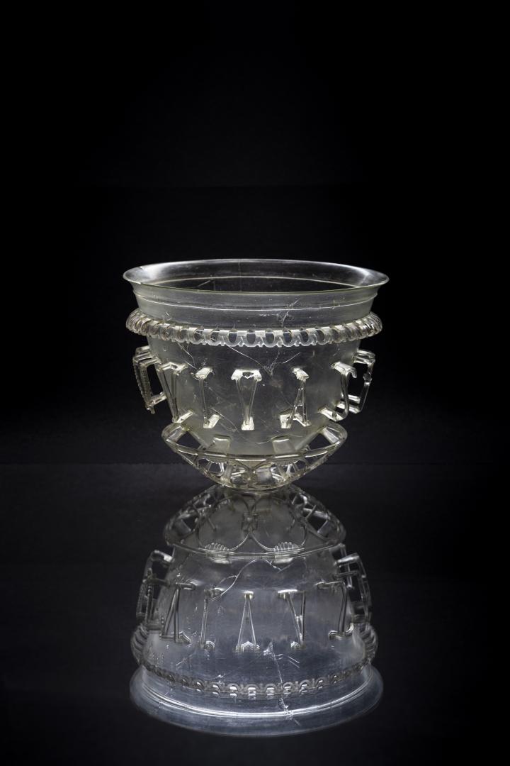 Autun vase 1