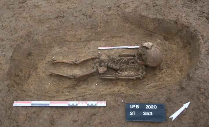 Sépulture d'enfant