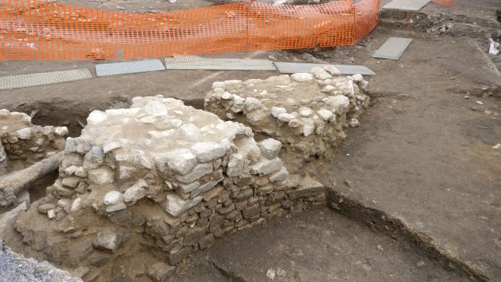 Vestige de l'absidiole de l’abbatiale du Sauveur.