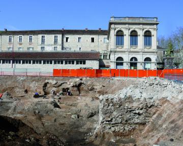 Deux mille ans d'un quartier urbain à Cahors