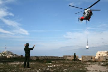 Diagnostic archéologique au Château d'If : participation d'hélicoptères de l'armée de l'air