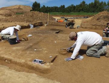 Découvertes archéologiques à Trets : du Néolithique au Moyen Âge<br/>Journée porte ouverte, dimanche 31 mai 2015