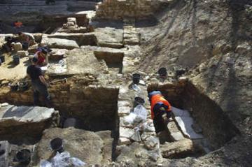 Les origines de la Lutèce romaine : des fouilles au sommet de la Montagne Sainte-Geneviève