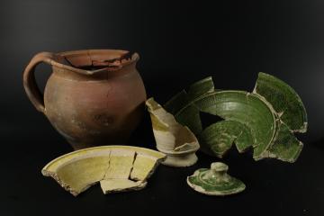 Céramiques de la fin du XVIe siècle