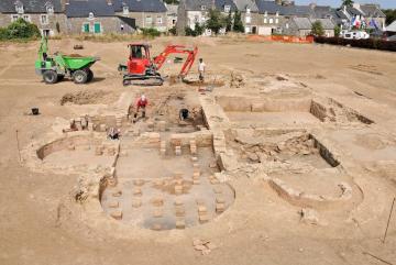 Vue d’ensemble des thermes. Au premier plan, les salles chauffées par le sol. Vue d’ensemble des thermes. Au premier plan, les salles chauffées par le sol.