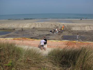 Vue de la fouille de la nécropole des Dunes. 