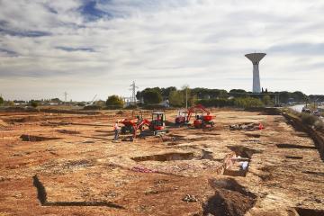 Vue du site de Lallemand en cours de fouille.  Lallemand, Mauguio (Hérault), 2013-2014.   © Yannick Brossard, Inrap