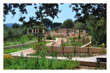 Jardin Antique Mediterraneen Balaruc.jpg Jardin Antique Mediterraneen Balaruc.jpg
