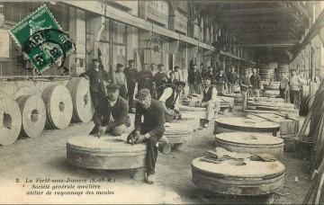 La Ferté-sous-Jouarre, Société générale meulière, atelier de rayonnage des meules