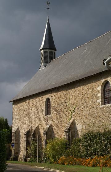 Mur sud de la nef de l'église de Saint-Pavace (Sarthe). Photo : A. Valais, Inrap