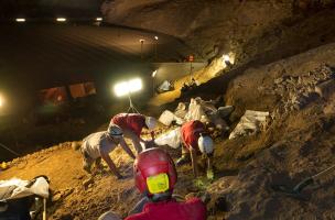 Il y a 35 000 ans, les Aurignaciens, premiers hommes modernes à occuper  la grotte du Mas d'Azil
