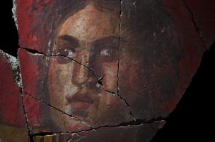Des fresques romaines uniques en France découvertes à Arles