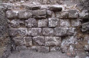  du XIII<sup>e</sup> siècle à nos jours, l'histoire de Rouen racontée par l'archéologie
