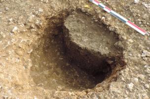 Il y a 4 500 ans, de grands bâtiments à Saint-André-sur-Orne près de Caen Il y a 4 500 ans, de grands bâtiments à Saint-André-sur-Orne près de Caen