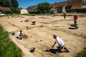 Autun 18