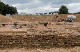 Une ferme antique à Fleurieux-sur-l'Arbresle Une ferme antique à Fleurieux-sur-l'Arbresle