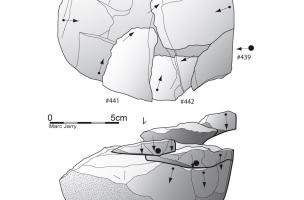 Analyse d’un remontage d’éclats sur un nucléus en quartzite