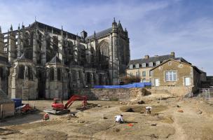 41 - Le Mans, Jardins de la cathédrale