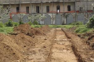 Fouille archéologique dans l'ancien hôpital Jean-Martial à Cayenne