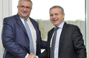 Philippe Amequin, directeur général de Bouygues Travaux Publics et Pierre Dubreuil, directeur général de l’Inrap. 