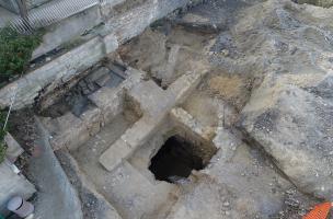 2. Vue du rez-de chaussée et d’une cave désobstruée du corps de logis découverts lors d’un diagnostic préventif en 2020