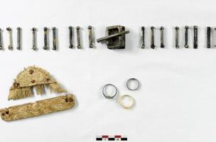 6. Objets de la tombe 237, datée entre 400 et 420