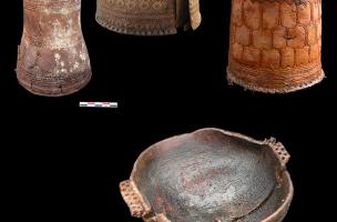 Exemples de pots en bois ou en écorces de bouleau (Iakoutie)