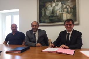 Vescovato, signature du bail en Mairie