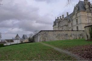 Chateau_Ecouen_1