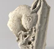 Fragment de décor sculpté du couvent des Dominicaines, mis au jour lors du décapage. 