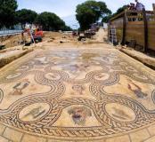 Une vaste fenêtre sur Nîmes antique