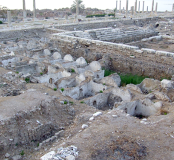 Installations hydrauliques : thermes romano- byzantins, citernes, artisanat (cité antique de Tyr, Liban)