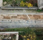 Vue aérienne d'une partie des sépultures médiévales rue Trie-Nielle.