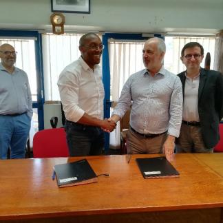 François Ringuet, maire de la Ville de Kourou, Dominique Garcia, président de l’Inrap et Daniel Guérin, directeur général de l’Inrap