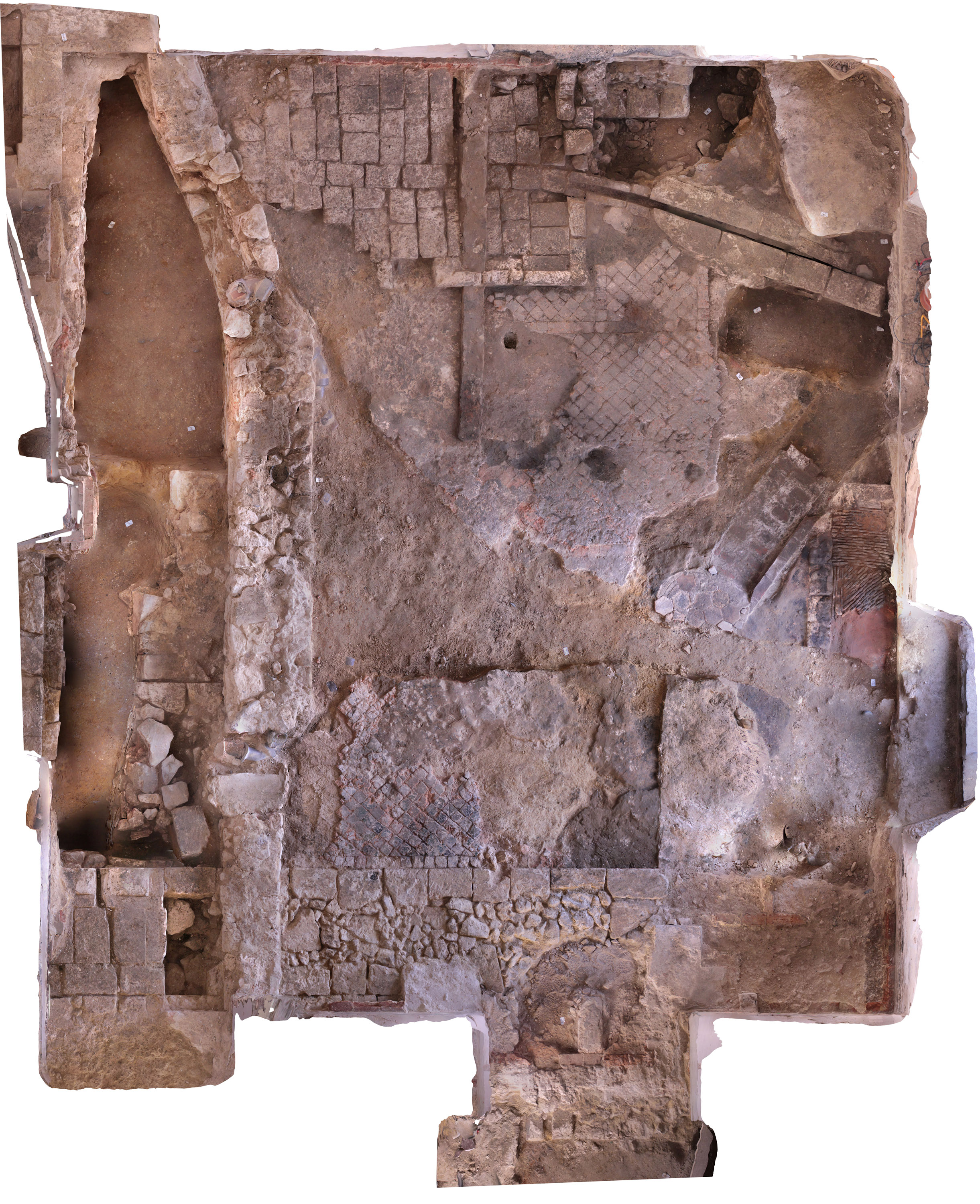 Cuisine médiévale dans l'aile est avec , en bas de l'image, le mur médiéval arasé et le pavage en terre cuite ; à droite la cheminée en tuileaux et en arrière-plan le système de boucherie ; à gauche, mur d'un couloir du XVIe siècle. Cuisine médiévale dans l'aile est avec , en bas de l'image, le mur médiéval arasé et le pavage en terre cuite ; à droite la cheminée en tuileaux et en arrière-plan le système de boucherie ; à gauche, mur d'un couloir du XVIe siècle.