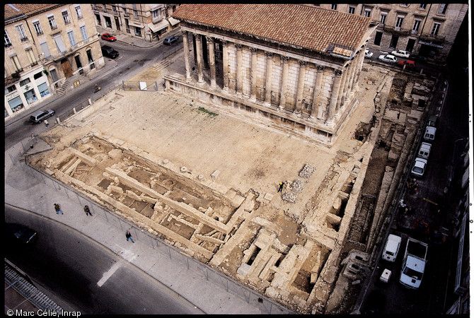 Quartier romain situé à proximité de la maison Carrée de Nîmes (Gard), daté du Ier s. avant notre ère. L'urbanisation de la partie sud-ouest de la ville romaine intervient à partir du règne d'Auguste