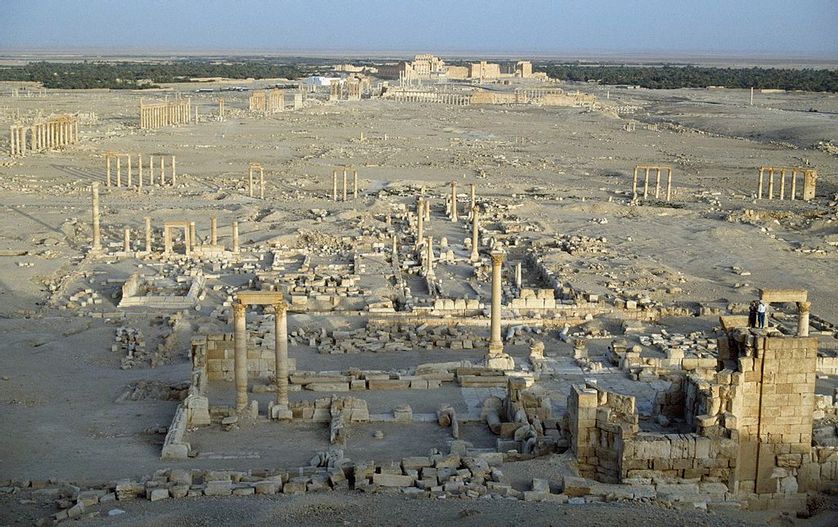 Vue générale des ruines du site de Palmyre en Syrie - civilisation romaine des 1er et 2e siècle avant notre ère (classé au patrimoine mondial de l'Unesco en 1980) Vue générale des ruines du site de Palmyre en Syrie - civilisation romaine des 1er et 2e siècle avant notre ère (classé au patrimoine mondial de l'Unesco en 1980)