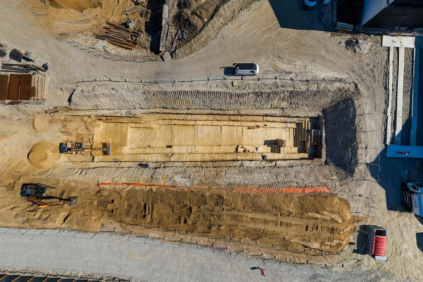 Vue aérienne de la tranchée de fouille de Clichy la Garenne, Impasse Dumur.