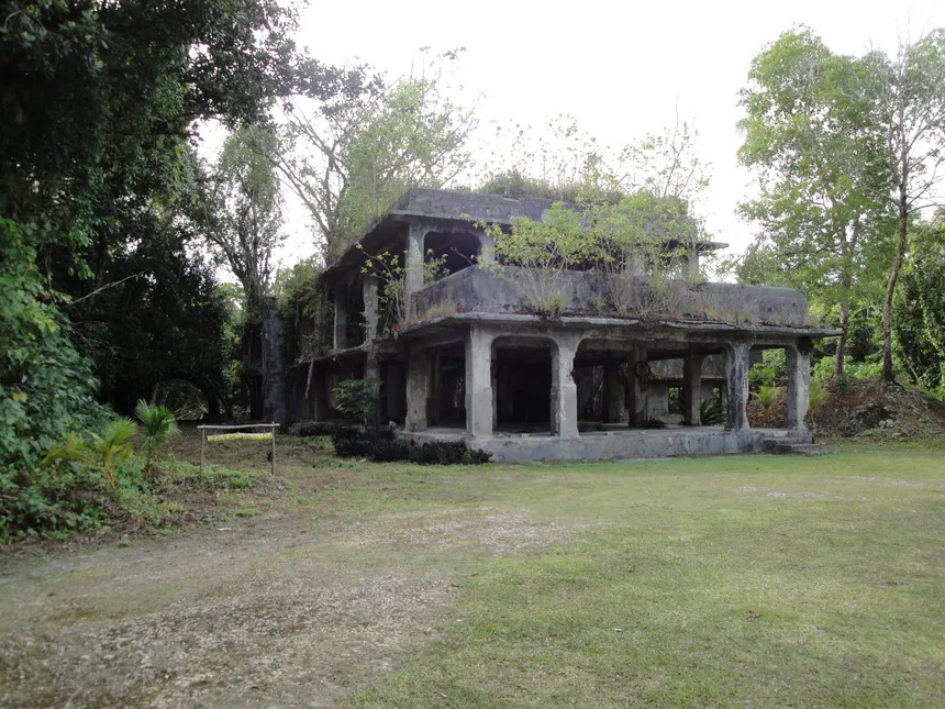 860_japanese-headquarter-at-peleliu.jpg